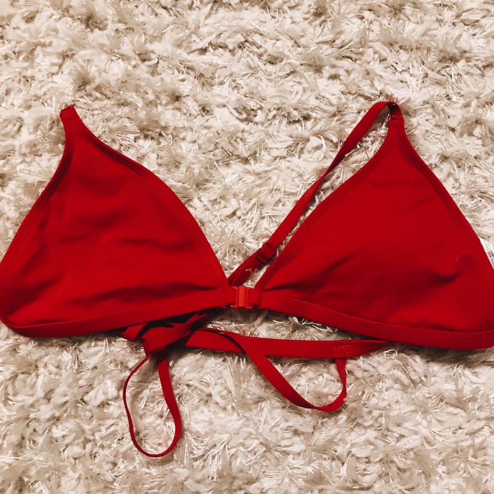 Red triangle bikini - Picture 2 of 2
